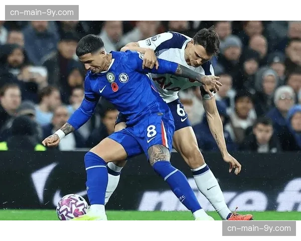 曼城客场3-0轻取切尔西，积分紧追领头羊阿森纳